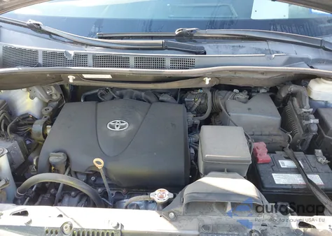 2020 Toyota Sienna Se from USA, damaged, VIN 5TDEZ3DC3LS249475